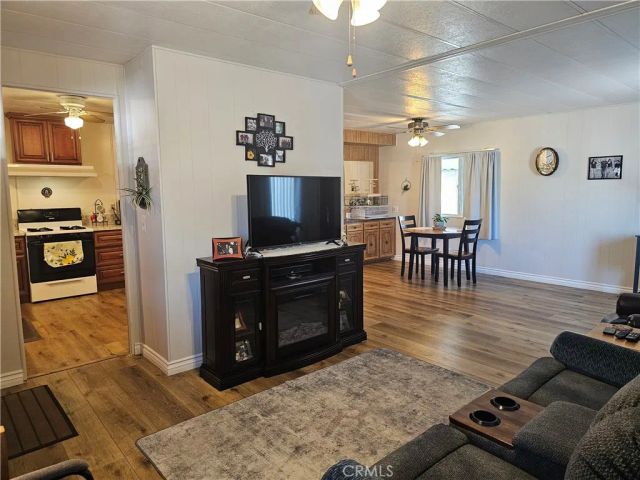 25526 Redlands 19, Loma Linda, CA 92354