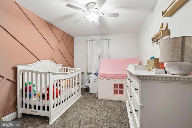 1608 HOLLY PKWY, Williamstown, NJ 08094