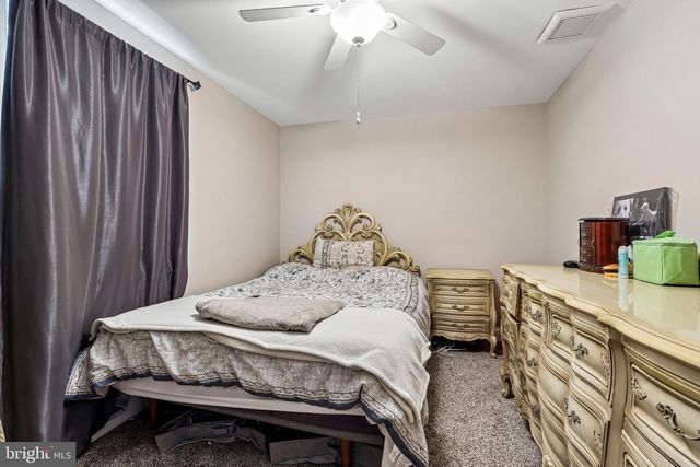 1608 HOLLY PKWY, Williamstown, NJ 08094