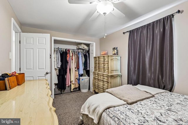 1608 HOLLY PKWY, Williamstown, NJ 08094
