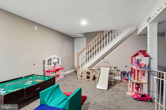 1608 HOLLY PKWY, Williamstown, NJ 08094