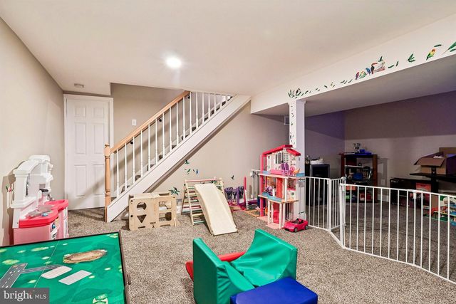 1608 HOLLY PKWY, Williamstown, NJ 08094