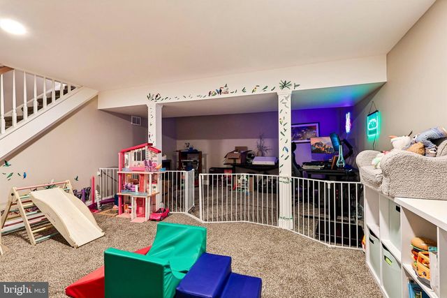 1608 HOLLY PKWY, Williamstown, NJ 08094