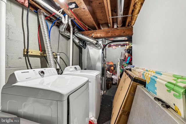 1608 HOLLY PKWY, Williamstown, NJ 08094