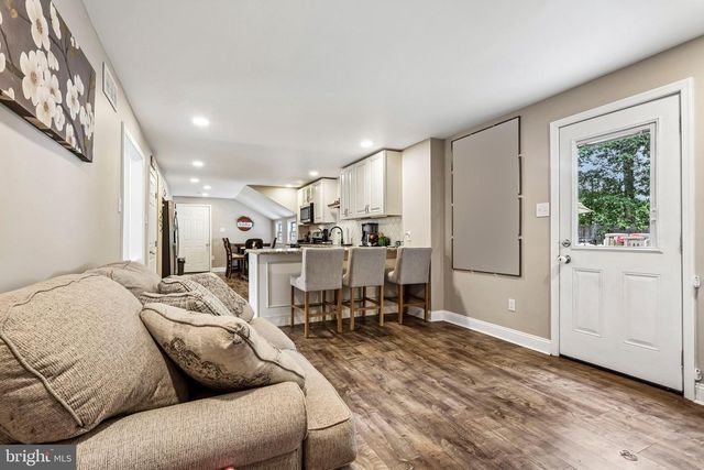 1608 HOLLY PKWY, Williamstown, NJ 08094