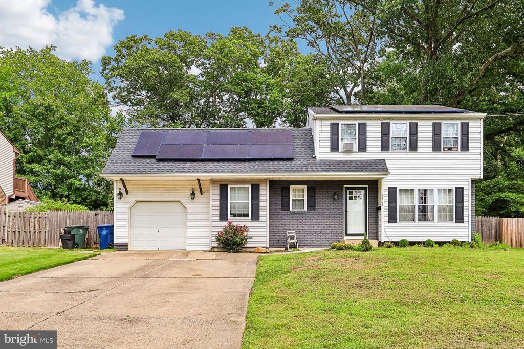 1608 HOLLY PKWY, Williamstown, NJ 08094