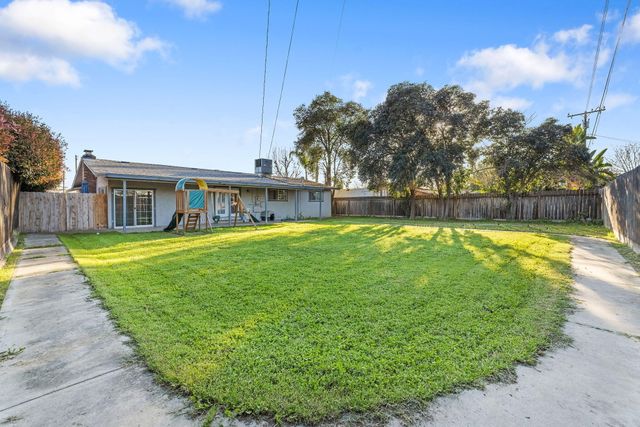 3814 W Judy Avenue, Visalia, CA 93277