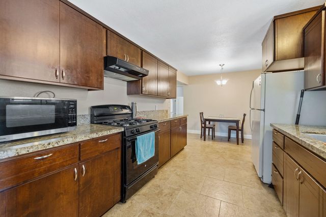 3814 W Judy Avenue, Visalia, CA 93277