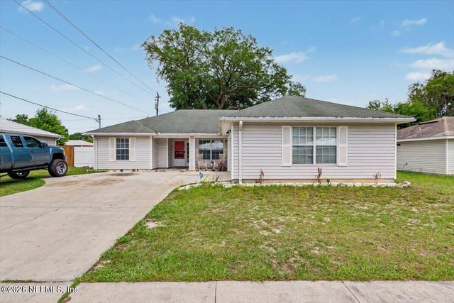 237 MANGO Drive, Palatka, FL 32177