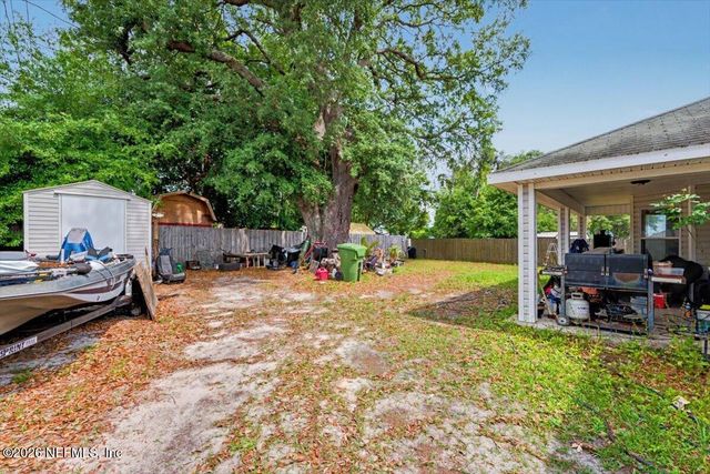237 MANGO Drive, Palatka, FL 32177