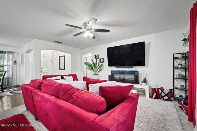237 MANGO Drive, Palatka, FL 32177