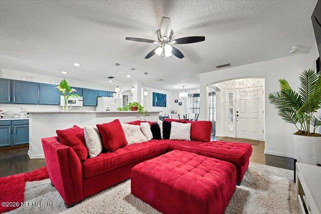 237 MANGO Drive, Palatka, FL 32177