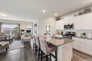 9054 Bowie Ridge, Seguin, TX 78155