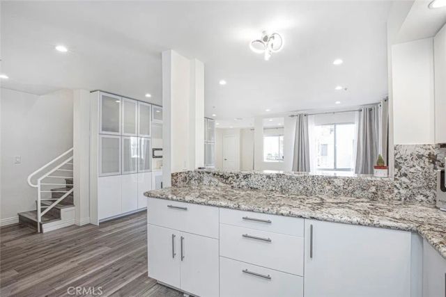 110 W Maple 30, Glendale, CA 91204