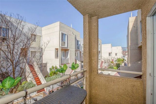 110 W Maple 30, Glendale, CA 91204