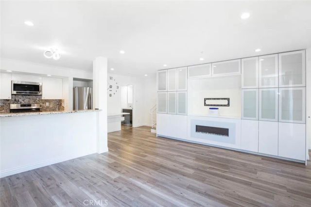 110 W Maple 30, Glendale, CA 91204