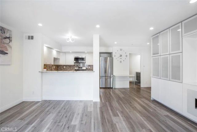 110 W Maple 30, Glendale, CA 91204