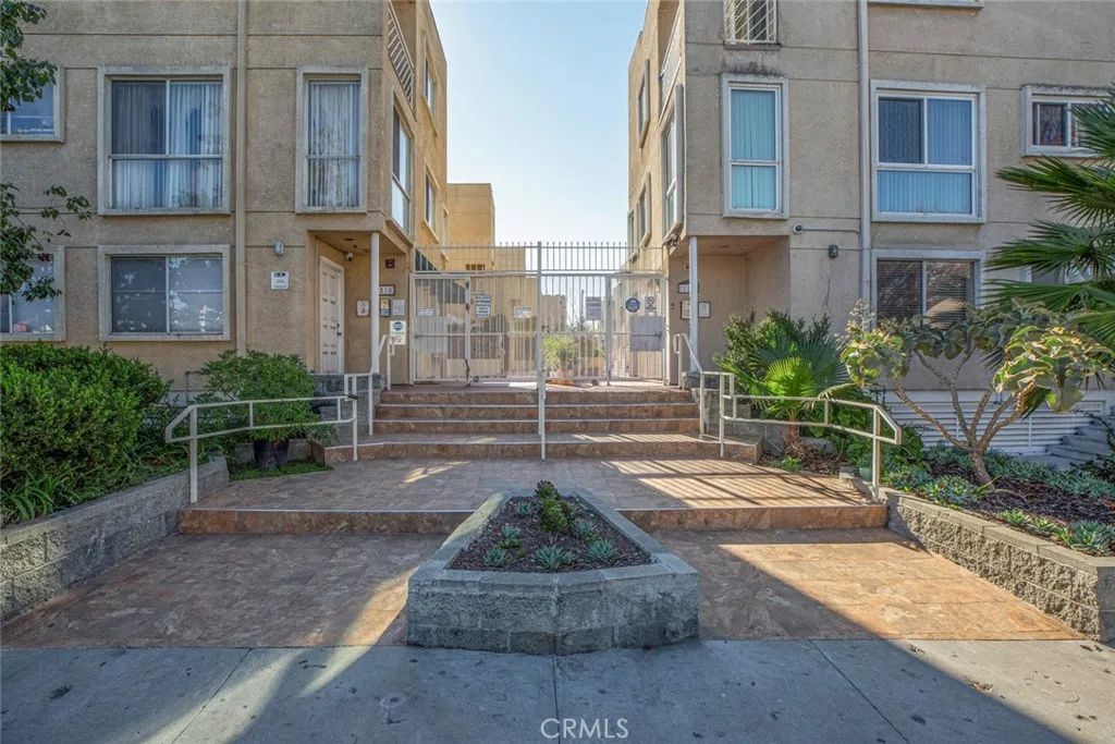 110 W Maple 30, Glendale, CA 91204
