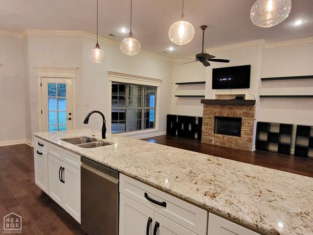 3205 Mallard Pointe Lane, Jonesboro, AR 72404