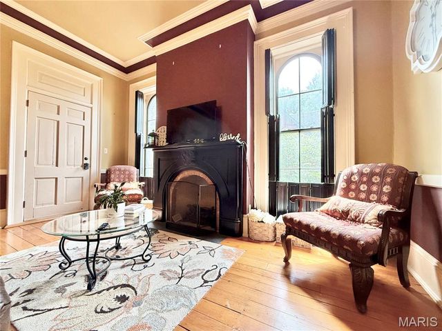 617 State Street, Alton, IL 62002