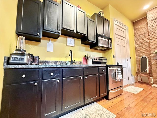 617 State Street, Alton, IL 62002