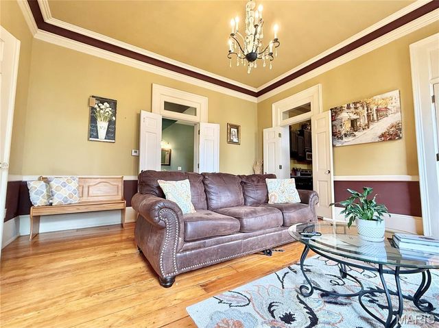 617 State Street, Alton, IL 62002