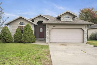 508 North Glenwood Avenue, Republic, MO 65738