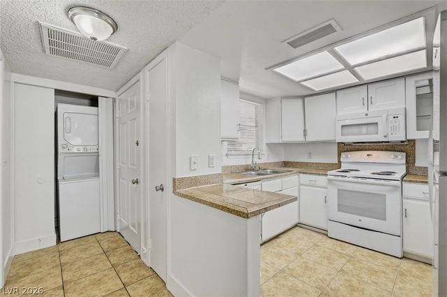 3823 South Maryland Parkway K10, Las Vegas, NV 89119