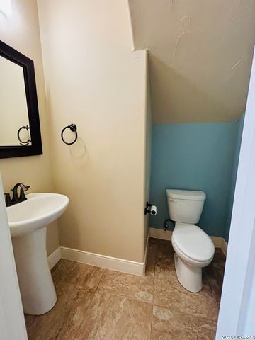 329 Derby Dr, Boerne, TX 78006