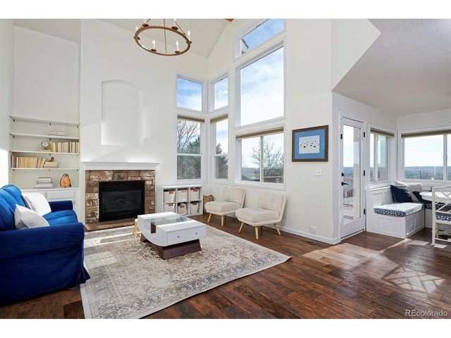 810 Trail Ridge Dr, Louisville, CO 80027