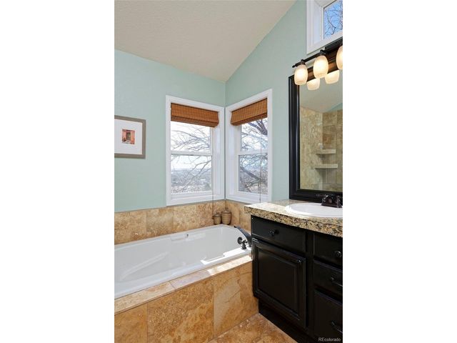 810 Trail Ridge Dr, Louisville, CO 80027