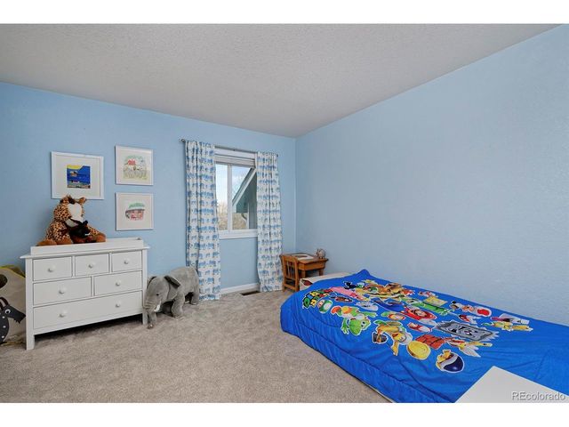 810 Trail Ridge Dr, Louisville, CO 80027