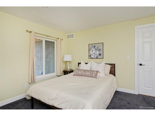 810 Trail Ridge Dr, Louisville, CO 80027
