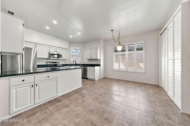 20027 N GREENVIEW Drive, Sun City West, AZ 85375