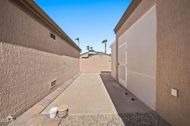 20027 N GREENVIEW Drive, Sun City West, AZ 85375