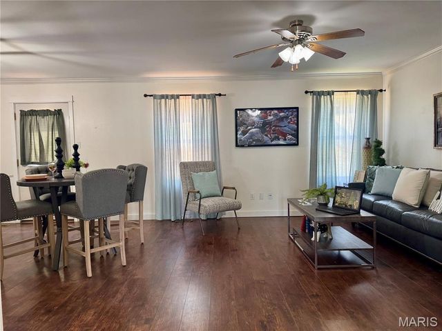 1242 Oakholt Court, Herculaneum, MO 63048