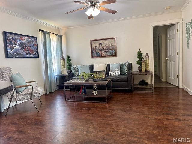 1242 Oakholt Court, Herculaneum, MO 63048