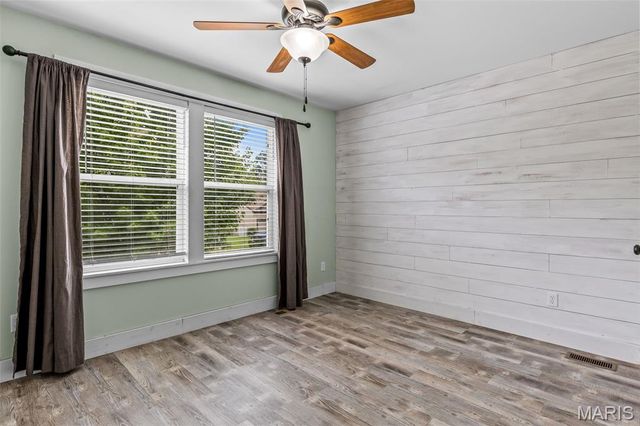 1242 Oakholt Court, Herculaneum, MO 63048