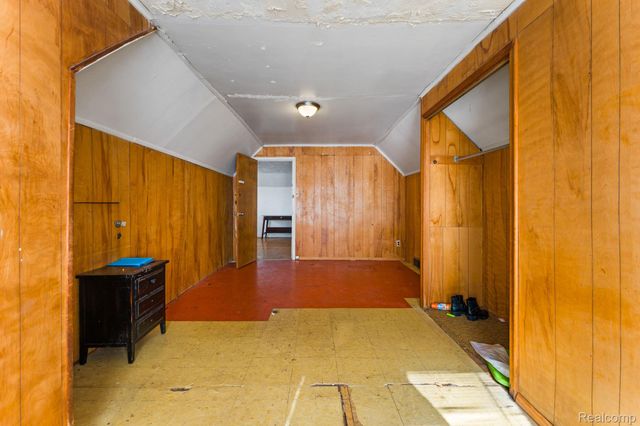 9230 Hartwell Street, Detroit, MI 48228