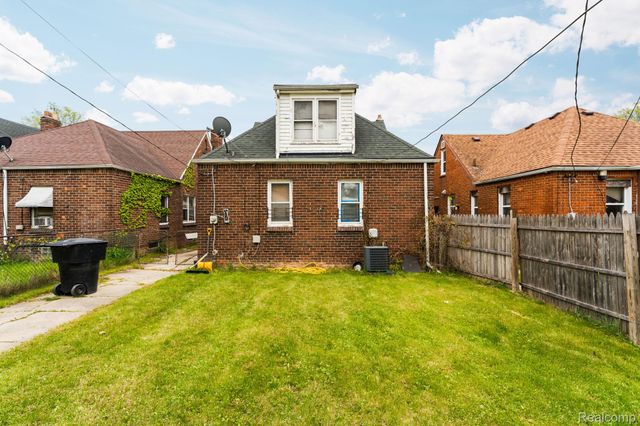 9230 Hartwell Street, Detroit, MI 48228