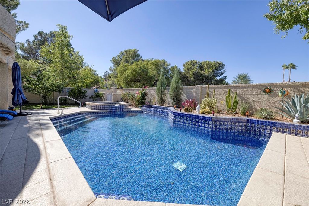 7402 Mission Hills Drive, Las Vegas, NV 89113 — photo 2