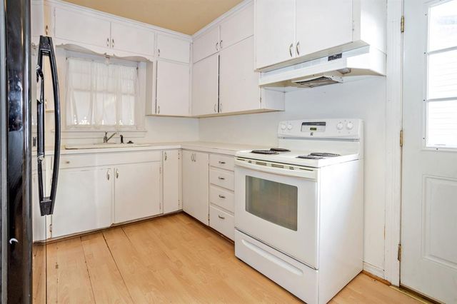 2401 N Bell Avenue, Shawnee, OK 74804