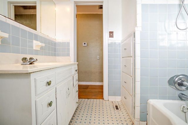 2401 N Bell Avenue, Shawnee, OK 74804