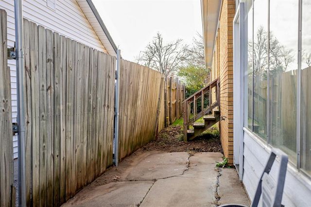 2401 N Bell Avenue, Shawnee, OK 74804