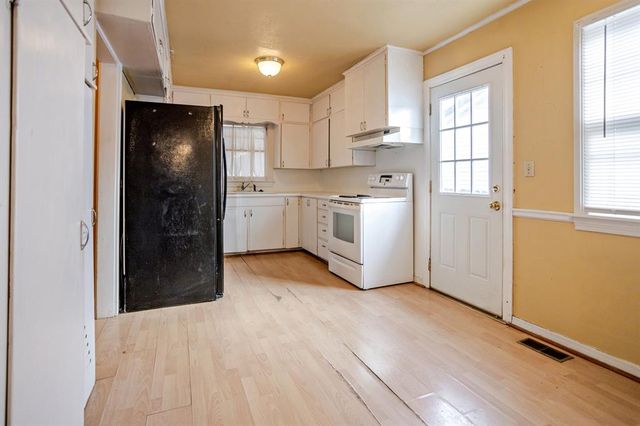 2401 N Bell Avenue, Shawnee, OK 74804