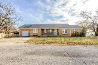 2401 N Bell Avenue, Shawnee, OK 74804