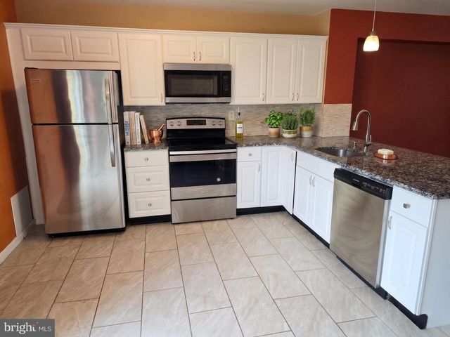 1803 WALNUT RIDGE ESTS, Pottstown, PA 19464