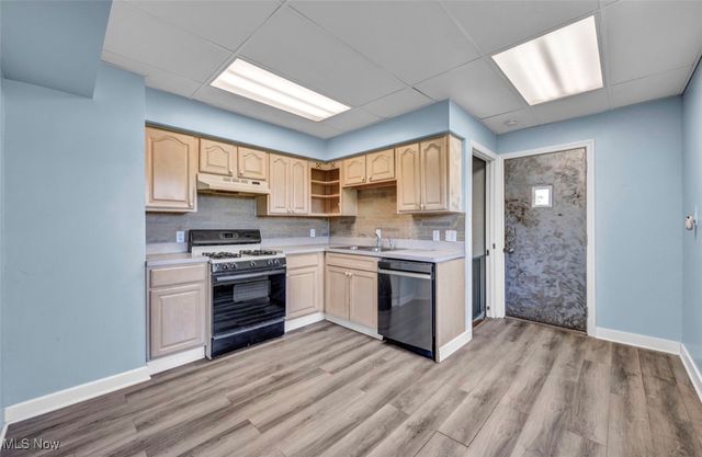 3706 Woodway Avenue, Parma, OH 44134