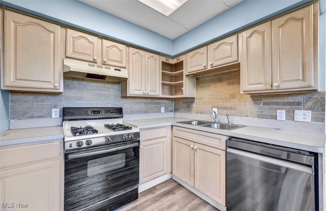 3706 Woodway Avenue, Parma, OH 44134