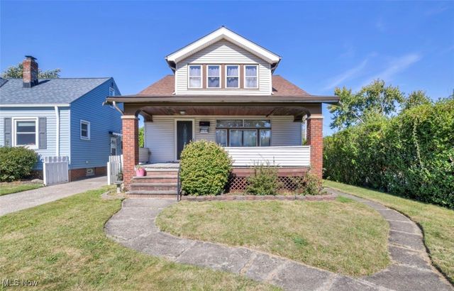 3706 Woodway Avenue, Parma, OH 44134